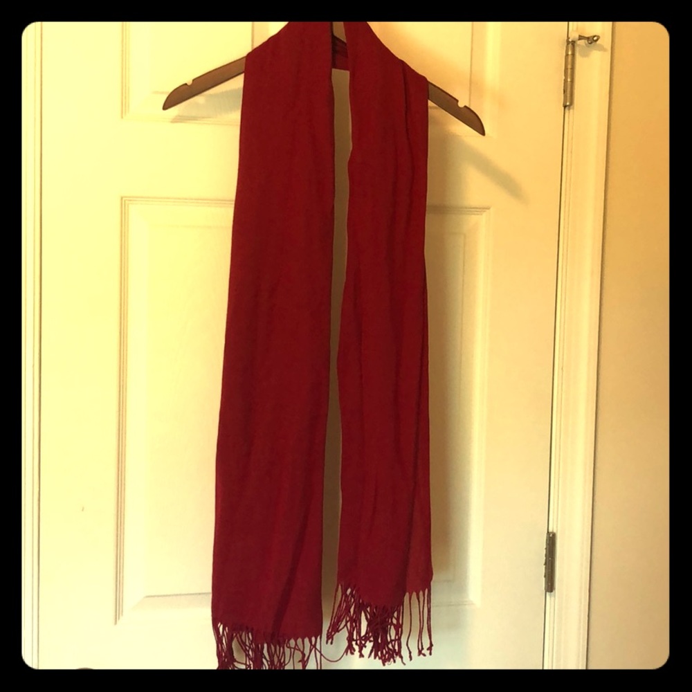 Garnet tasseled scarf